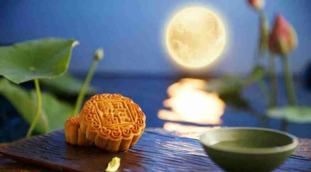 What Is The Mid Autumn Festival In China? (Moon Festival) Son Of China