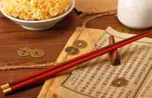 Read more about the article What Are Chopsticks And How To Use Them?