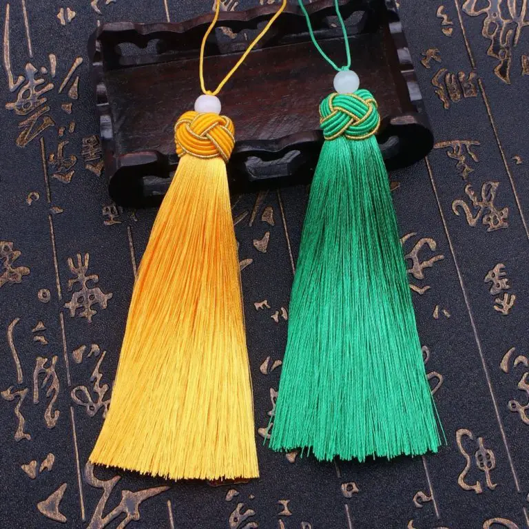 What Is A Chinese Tassel?Liu su
