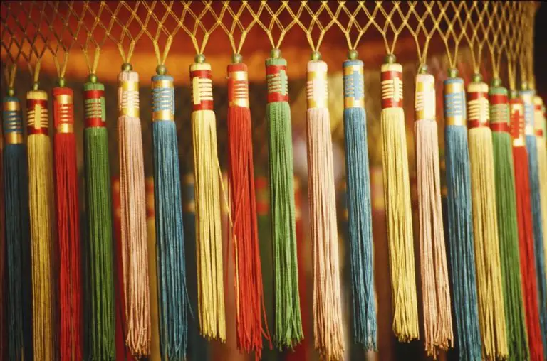 What Is A Chinese Tassel?Liu su